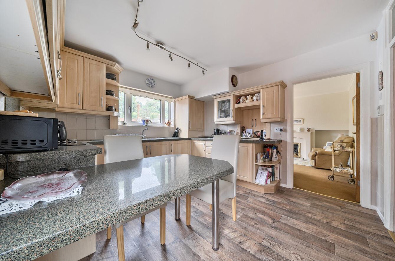 Cherry Grove, Derwen Fawr, Swansea, SA2 8AX